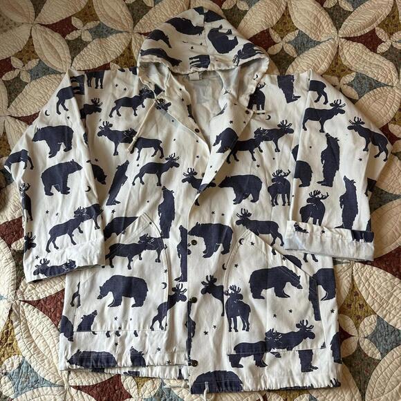 American Vintage Jackets & Blazers - 80s Michigan Rag Co. Bear & Moose all over print poncho jacket size S/M granola
